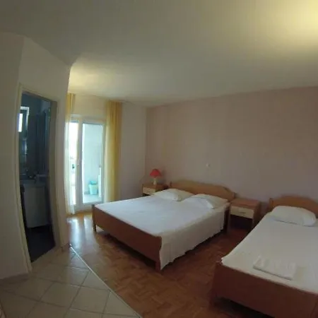 Apartment In With Sea View, Terrace, Air Conditioning, Wifi 5062-3 *